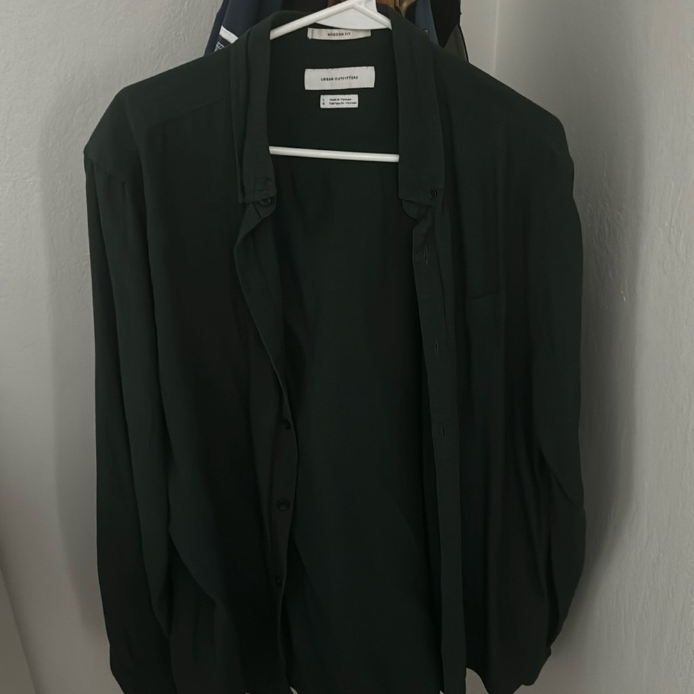 Urban Outfitters Button Up Modern Fit Shirt Size L Green